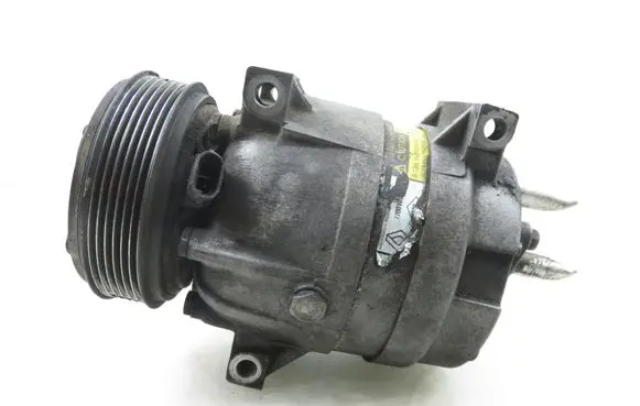Renault Scenic I Air conditioning (A/C) compressor (pump) 1135309