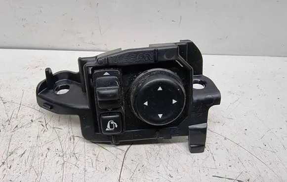 Nissan Qashqai Wing mirror switch 809454EA1AA 255704EA1B