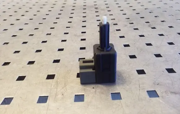 Hyundai i40 Brake pedal sensor switch
