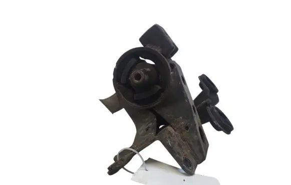 Nissan X-Trail T30 Engine mount bracket