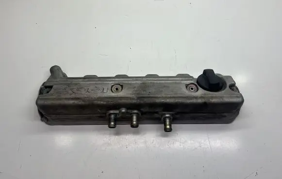 Audi A6 S6 C4 4A Rocker cam cover