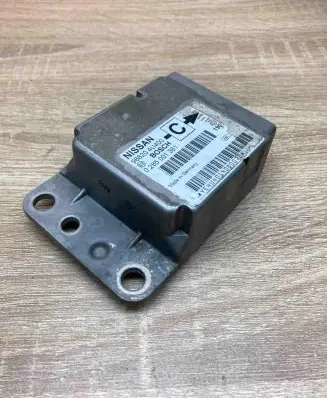 Nissan Almera Tino Airbag control unit/module 988204U400 0285001361