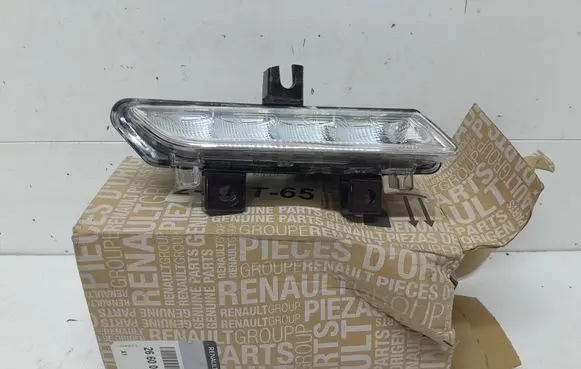 Renault Captur LED Daytime headlight 266000411R