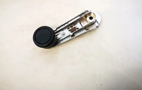 Audi 100 S4 C4 Front door window winding handle 443837581
