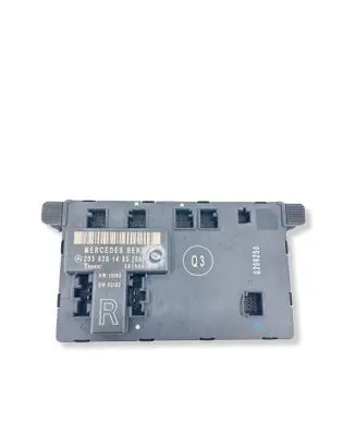 Mercedes-Benz C W203 Door control unit/module 2038201485