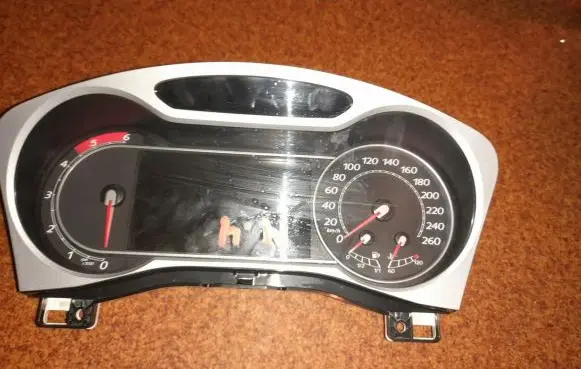 Ford Mondeo MK IV Speedometer (instrument cluster)