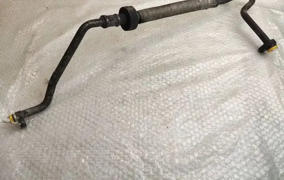 BMW 5 E39 Air conditioning (A/C) pipe/hose 6913893