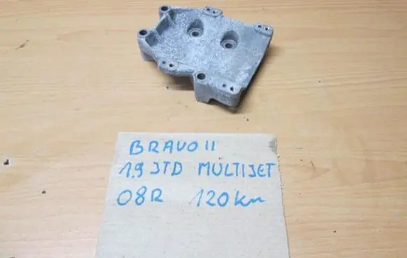 Fiat Bravo Engine mounting bracket
