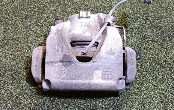 Mercedes-Benz Citan II Front brake caliper