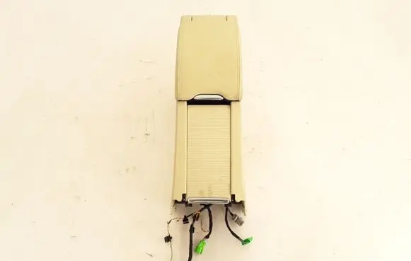 Volvo XC60 Armrest