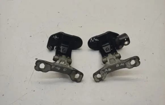 BMW 1 E81 E87 Tailgate/trunk/boot hinge 7060626