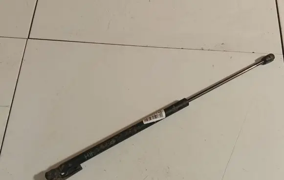KIA Sorento Tailgate/trunk strut/damper 4794QY0620N