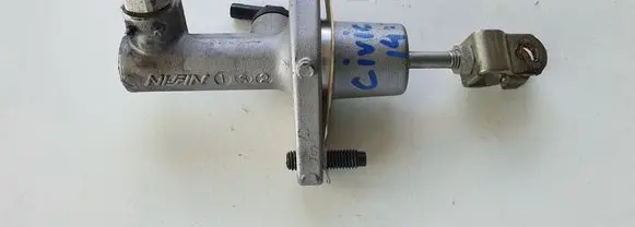 Honda Civic IX Clutch slave cylinder 