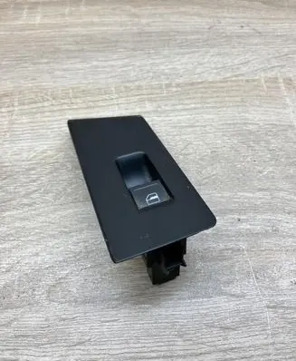 Volkswagen PASSAT B7 Electric window control switch 3AA868749