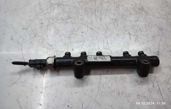 Volvo V70 Fuel main line pipe 968529758002 131556480