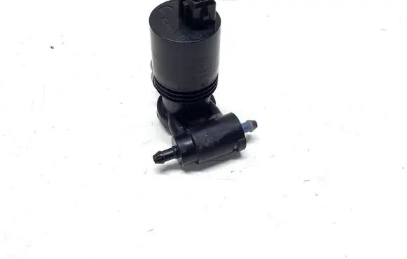 Land Rover Freelander 2 - LR2 Windscreen/windshield washer pump 30099 090929B 508932