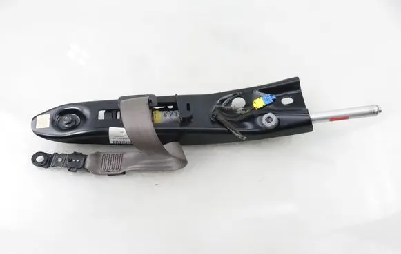 Volvo XC90 Front seatbelt 8686632