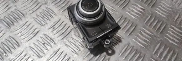 Maserati Quattroporte Head unit multimedia control 670110723