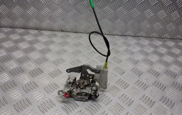 Citroen C1 Front door lock