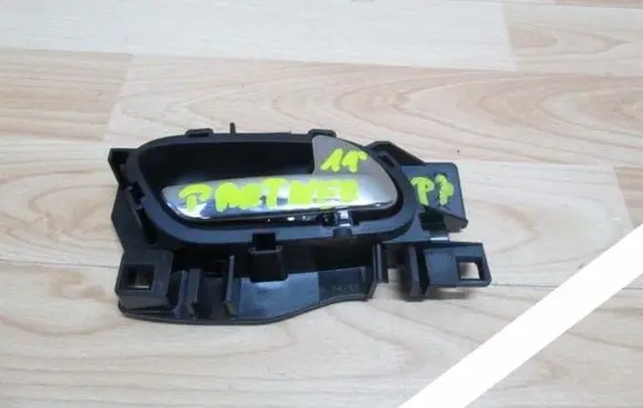 Peugeot Partner Front door exterior handle