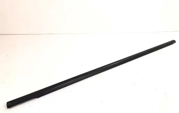 Volkswagen Golf VII Front door windshield rail 