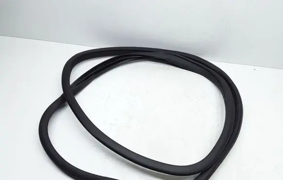 Mercedes-Benz GLK (X204) Rear door rubber seal (on body) A2046971151