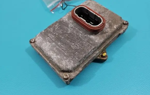 Opel Vectra C Headlight ballast module Xenon 24453415DG IMPRK1426994