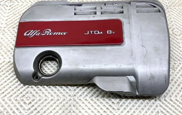 Alfa Romeo 159 Engine cover (trim) 55201209