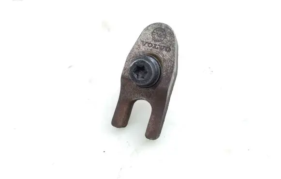 Volvo S60 Fuel Injector clamp holder 