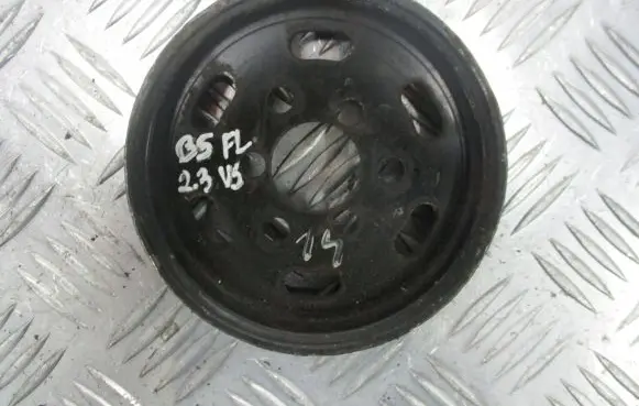 Volkswagen PASSAT B5.5 Water pump pulley 