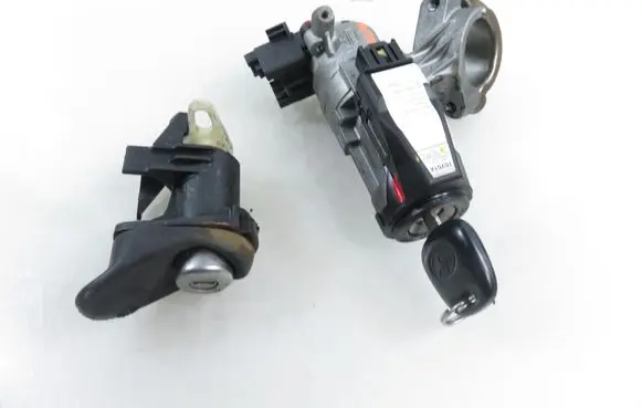 Toyota Yaris Ignition lock N0501002 450200D01 897830D010