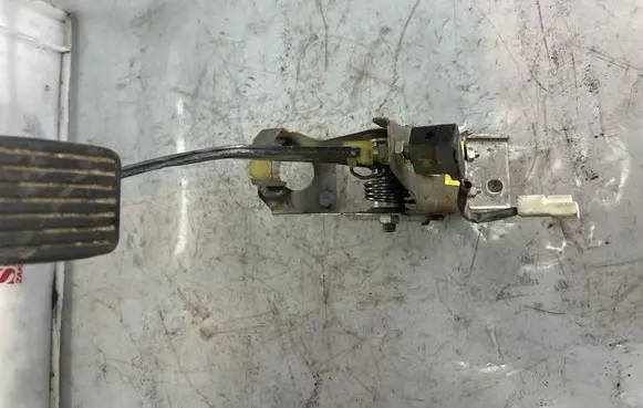 Clutch pedal