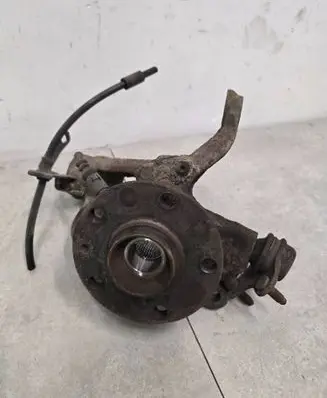Volkswagen Golf VII Front wheel hub spindle knuckle 5Q0255Q