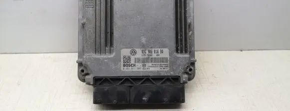 Volkswagen Touran I Engine control unit/module 03G906016BQ