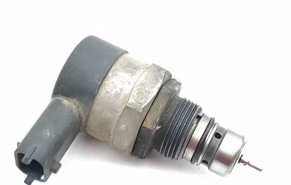 Honda Accord Fuel pressure regulator 0281002966 32685717 100308