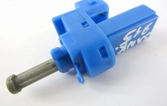 Clutch pedal sensor