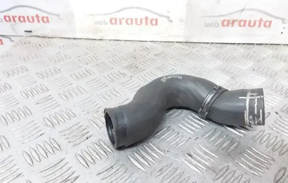 Volkswagen Touareg I Engine coolant pipe/hose 7L6122101K