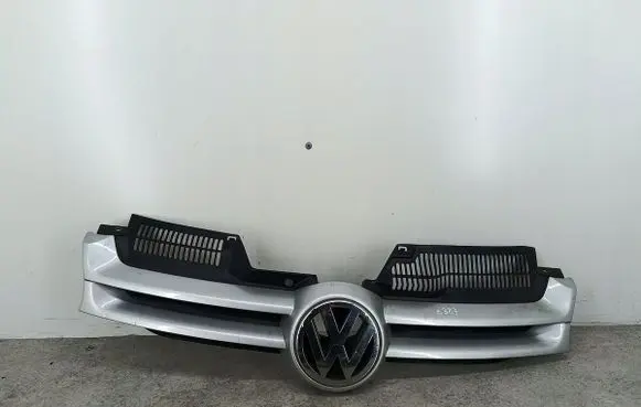 Volkswagen Golf V Front grill 1K0853655A