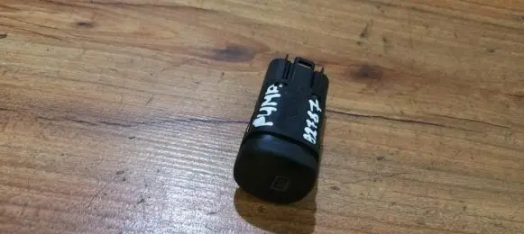 Ford Puma Windscreen/window heater switch 96fg18c621aa
