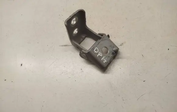 Opel Grandland X Front door lower hinge 