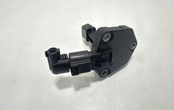 Volkswagen Golf VII Oil level sensor 03C907660G