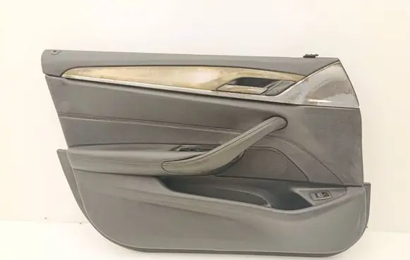 BMW 5 G30 G31 Front door card panel trim 7476793