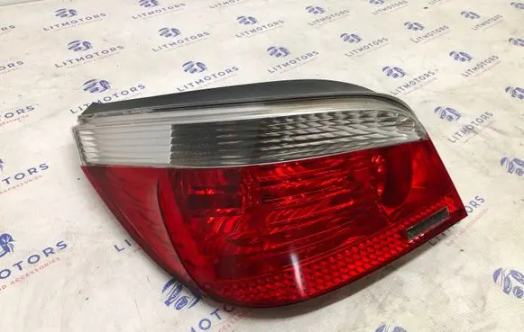 BMW 5 E60 E61 Rear/tail lights 6910767