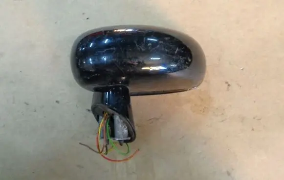 Front door electric wing mirror