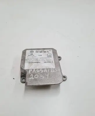 Volkswagen PASSAT B5.5 Airbag control unit/module 1C0909605B 20010104H 5WK43124