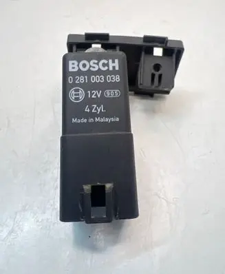 Volkswagen Caddy Glow plug pre-heat relay 038907281D