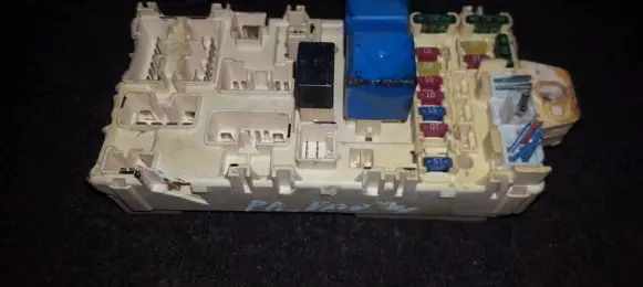 Mitsubishi Pajero Fuse box set 4h200125 4966c