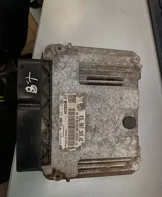 Volkswagen PASSAT B7 Engine control unit/module ECU 03L907309AE 0281017946