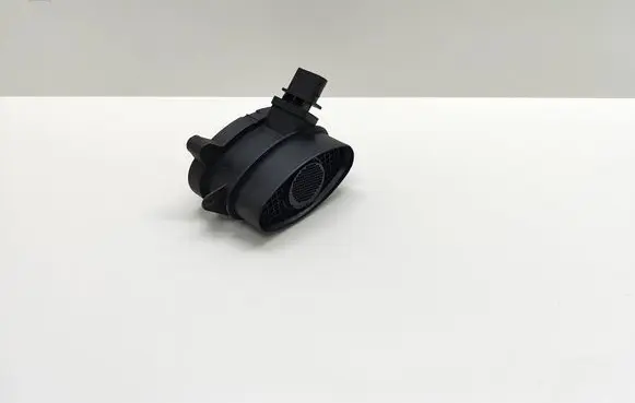 BMW 5 E60 E61 Mass air flow meter 7788744 77887440 13627788744