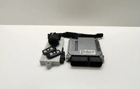 Engine ECU kit and lock set